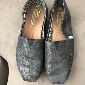 Glittered black Toms